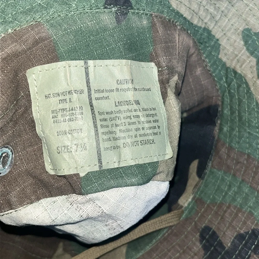 Military style brimmed camo hat Size 7 1/4